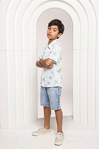 Conjunto bermuda jeans com camisa de malha