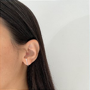 Brinco palito com zircônia