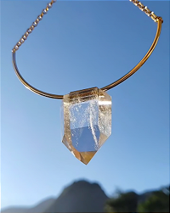 Colar Tokyo - Cristal Natural  - Metais Personalizáveis