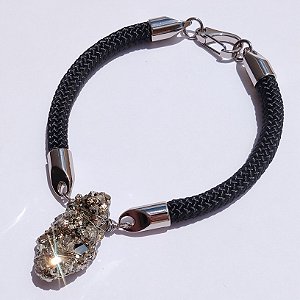 COLAR MIDRA - Preto - Pirita