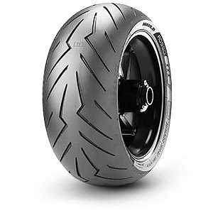 Pneu Pirelli Diablo Rosso 3 240/45-17 82W Traseiro