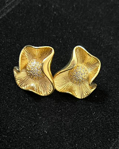 BRINCO DOURADO