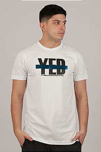 Camiseta Branca com Aplicação em Lamê Azul