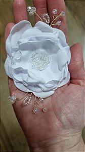 Flor desconstruída branca