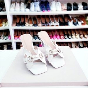 Flat Off White