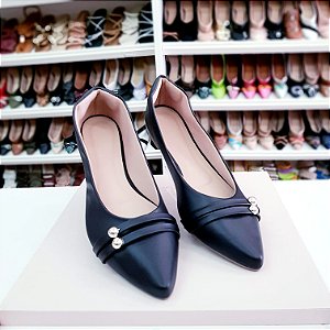 Sapatilha bico fino dois pontinhos Preta