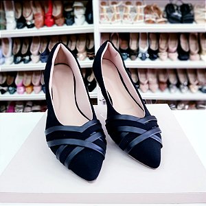 Sapatilha Bico Fino Preta Nobuck com tiras tamanho especial