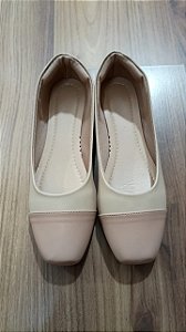 Sapatilha bico quadrado nude com Caramelo Paty