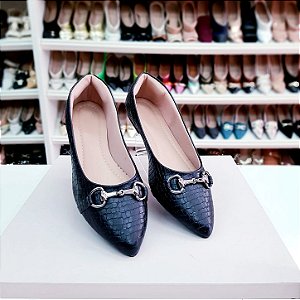 Sapatilha bico fino alongado Preta Croco com Fivela