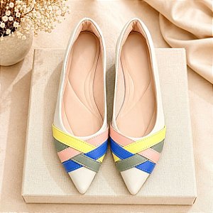 Sapatilha bico fino Off White Mara