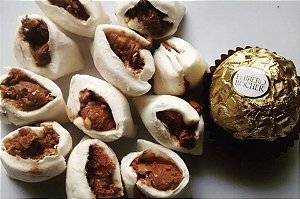 Kg da Bala de coco tradicional com recheio de Ferrero Rocher