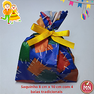 UNIDADE Saquinho de papel 8 cm x 10 cm com 4 balas fechado com fita festa junina