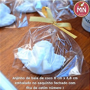 Unidade do anjo ou anjinho de bala de coco 6 cm x 3,8 cm embalado no saquinho adesivado transparente com fita de cetim número 1 BATIZADO