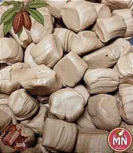 100 g tradicional de chocolate 50% cacau sem recheio com 15 a 20 balas no tamanho normal
