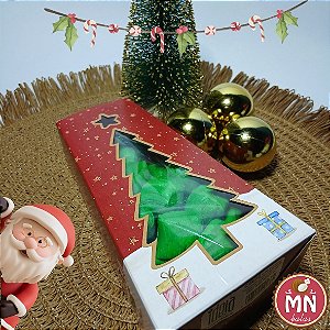 Unidade da Caixa Pinheiro Conto de Natal com Visor com 20 balas tradicionais sem recheio verdes no tamanho normal 8 cm x 5 cm x 15 cm