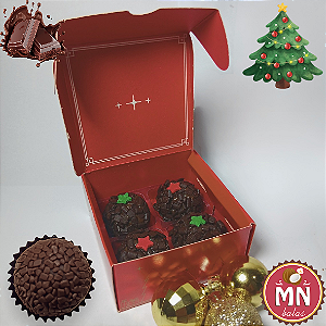 Unidade da caixa de natal luz vermelha com hostamping dourada com 4 brigadeiros 50% cacau gourmet