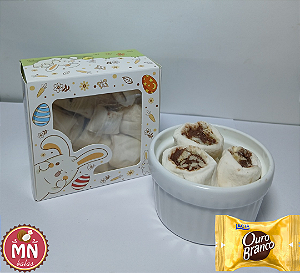Unidade da caixa visor Páscoa coelhinho baby tamanho 8 cm x 8 cm x 4 cm com 10 balas recheadas do bombom Ouro Branco por apenas R$ 10,99.
