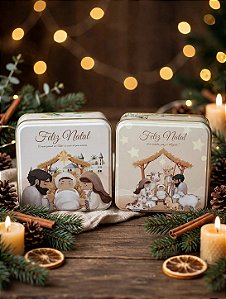 Unidade da Lata Caixa Metal Quadrada Presépio Natal 11 cm x 11 cm x 5,9 cm com 15 balas de coco tradicionais, tipo comum, sem recheio.