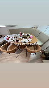 Conjunto Banco Califórnia 200cm X 150cm , mesa orgânica mdf freijó, base torre compartimento e duas cadeiras