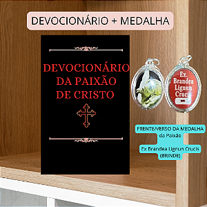 KIT DA PAIXÃO DE CRISTO - DEVOCIONÁRIO COMPLETO + MEDALHA ( com  (com relíquia de brinde do tecido tocado na Santa e Verdadeira Cruz- brinde)