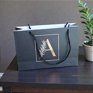 Sacola de Papel M Personalizada com Logo – Pacote com 10 Unidades