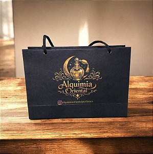Sacola de Papel M Personalizada com Logo – Pacote com 10 Unidades