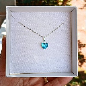 Colar Coração Azul Claro Banhado na Prata 925 | Semijoia Hipoalergênica Delicada