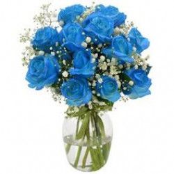 Buquê com 12 rosas azuis