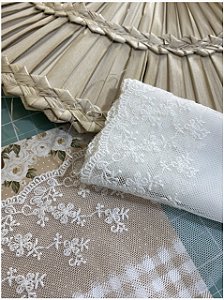 Coleção COISAS PARA CONTAR - Tule Bordado c/ organizador de Meada  - Decore Crafts