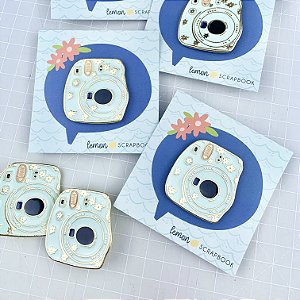 Coleção FAÇAS AS MALAS 2 - Pin CAMERA - Lemon Scrapbook