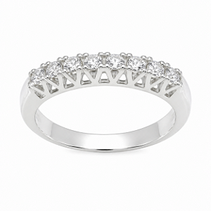 Anel em Prata 925 com Zirconias.