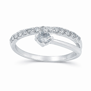 Anel em Prata 925 com Zirconias