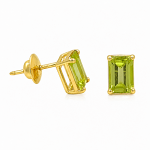Brinco em Ouro 18K com Peridoto 6,00 x 4,00 mm