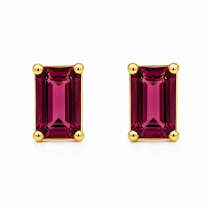 Brinco em Ouro 18K com Rodolita 6,00 x 4,00 mm