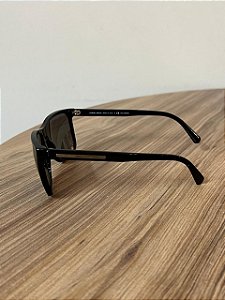 Óculos de Sol Giorgio Armani Preto Quadrado