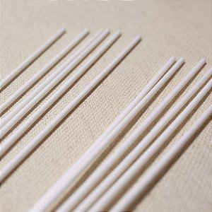 Cartela com 6 varetas de fibra branca p/ dif 50ml