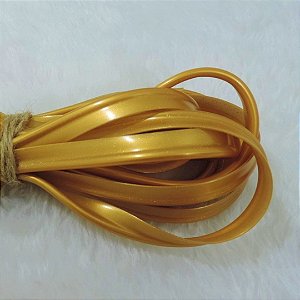 Vivo de Plástico Dourado (5m)