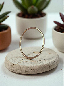 ANEL DE OURO AMARELO 18K COM 1MM DE LARGURA