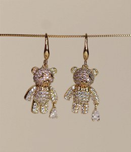 Brinco AMORA folheada com ursinho cravejado com micro zirconia (dourado)