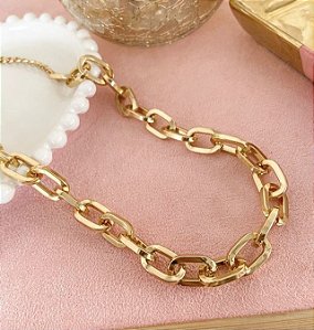 Choker LUDMILA de elo cartier folheada a ouro