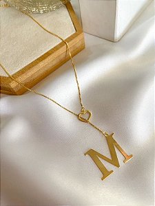 Lariat LETRA M folheada a ouro