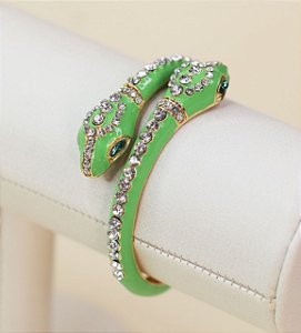 Bracelete LUIZA cobra verde strass com verniz italiano