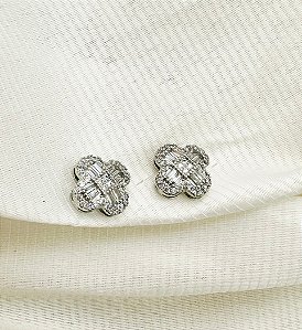 Brinco CRISTAL 4folhas cravejada com zirconia navete folheada a prata