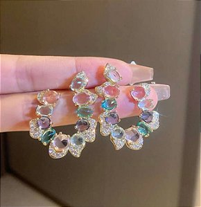 Brinco BECA cravejado com zircônias colors