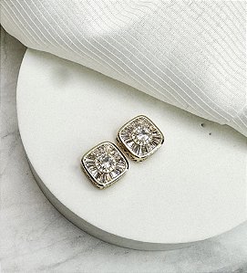 Brinco ADALIA pizza quadrada  M cravejada com zirconia navete folheada a ouro