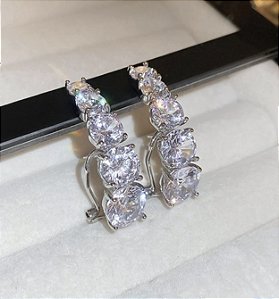 Brinco PATI ear cuff 3 cravejado com zircônia folheado a prata