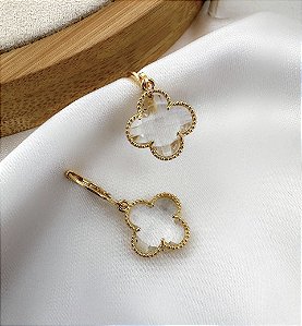 Brinco DAVINA pingente trevo folheado a ouro zirconia CRISTAL