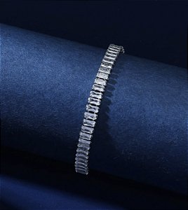 Pulseira MAVIE cravejado com zirconia em navete folheada a prata
