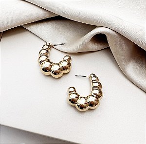 Argola AUDREY croissant dourada M