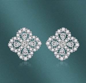 Brinco RUBIA trevo cravejado de zirconia CRISTAL